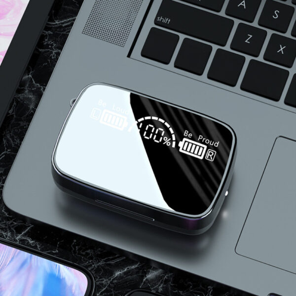 ⁦سماعة ديجيتال مزودة بـ ام بي ثري M13⁩ - الصورة ⁦4⁩